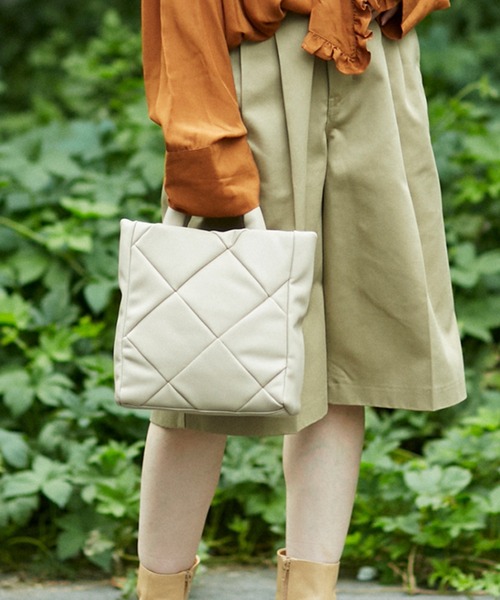 ROSE BUD(ローズバッド)の「キルティングショルダーバッグ(ショルダーバッグ・レディース・ブラック/ベージュ/ブルー/カーキ・FREE)」の2枚目の写真