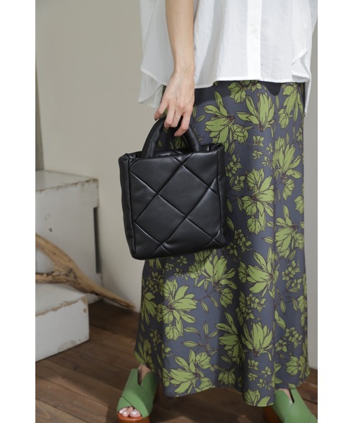ROSE BUD(ローズバッド)の「キルティングショルダーバッグ(ショルダーバッグ・レディース・ブラック/ベージュ/ブルー/カーキ・FREE)」の15枚目の写真