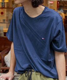 【TOMMYHILFIGER/トミーヒルフィガー】コア フラッグ クルーネックTシャツ オーバーサイズ 09T3139 ワンポイント刺繍 ビッグシルエット