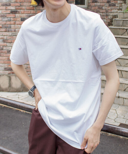 TOMMY HILFIGER(トミーヒルフィガー)の「【TOMMYHILFIGER/トミーヒルフィガー】コア フラッグ クルーネックTシャツ オーバーサイズ 09T3139 ワンポイント刺繍 ビッグシルエット(Tシャツ/カットソー・メンズ・ホワイト/ブラック/ネイビー・M/L/XL)」の12枚目の写真