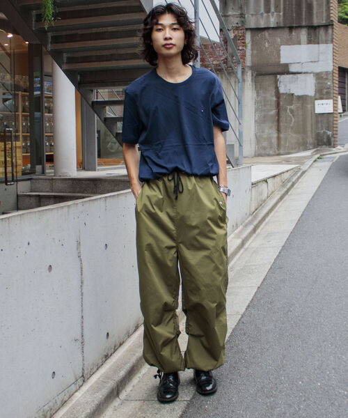 TOMMY HILFIGER(トミーヒルフィガー)の「【TOMMYHILFIGER/トミーヒルフィガー】コア フラッグ クルーネックTシャツ オーバーサイズ 09T3139 ワンポイント刺繍 ビッグシルエット(Tシャツ/カットソー・メンズ・ホワイト/ブラック/ネイビー・M/L/XL)」の18枚目の写真