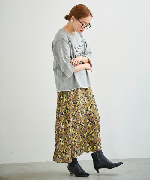 le.coeur blanc（ルクールブラン）の「バイヤスロゴミニ裏毛プルオーバー（Tシャツ/カットソー・レディース・グレー/アイボリー・38）」の13枚目の写真