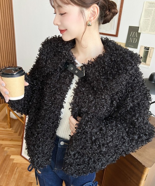 moment+（モーメントプラス）の「衿付きプードルフェイクファー