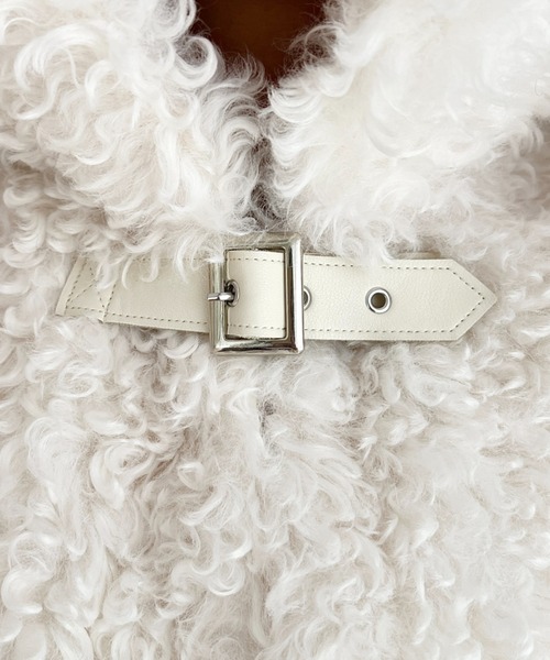 moment+（モーメントプラス）の「衿付きプードルフェイクファーブルゾン（その他アウター・レディース・ブラック/ブラウン/アイボリー/グレイッシュベージュ/モカ/ベージュ・M/FREE/L）」の7枚目の写真