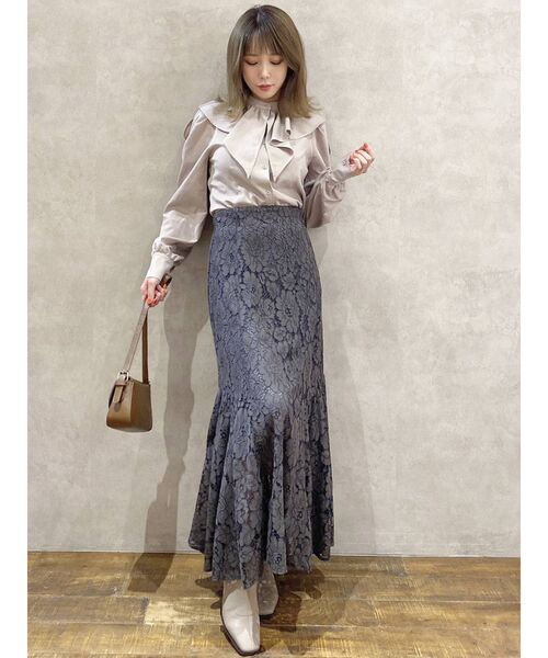 dazzlin（ダズリン）の「ラッフルカラー付オープンショルダースリーブブラウス（シャツ/ブラウス・レディース・オフホワイト/モカ/その他1・FREE）」の9枚目の写真