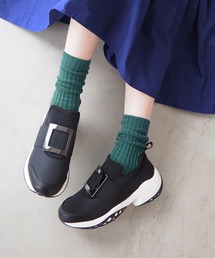 メタリックバックルダッドスニーカー