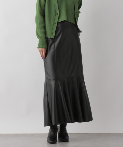 LOWRYS FARM（ローリーズファーム）の「フェイクレザーフレアスカート　157733（スカート・レディース・ブラック・LARGE/MEDIUM）」の15枚目の写真
