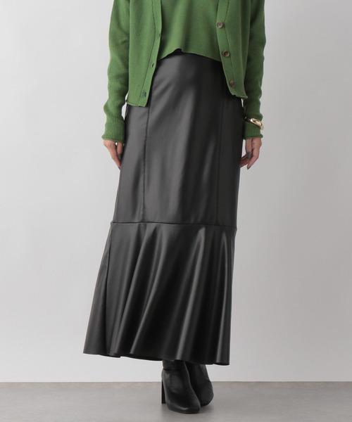LOWRYS FARM（ローリーズファーム）の「フェイクレザーフレアスカート　157733（スカート・レディース・ブラック・LARGE/MEDIUM）」の14枚目の写真
