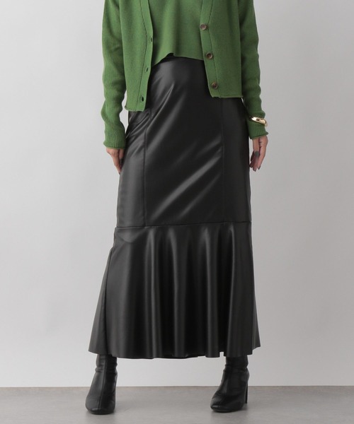 LOWRYS FARM（ローリーズファーム）の「フェイクレザーフレアスカート　157733（スカート・レディース・ブラック・LARGE/MEDIUM）」の11枚目の写真