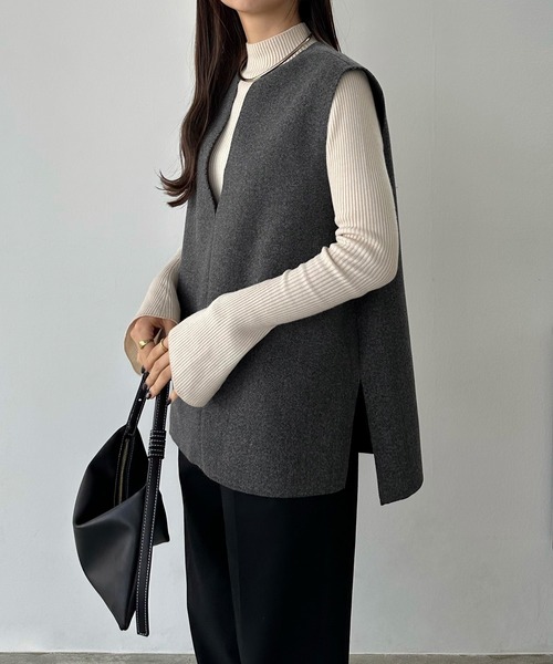 callautia（カラウティア）の「深Vネックベスト（ベスト・レディース・ブラック/ダークベージュ/グレイッシュベージュ/ダークブラウン/オリーブ/グレー/グリーン/ダークグレー/ライトグレー・SMALL/MEDIUM/LARGE/X-LARGE）」の12枚目の写真