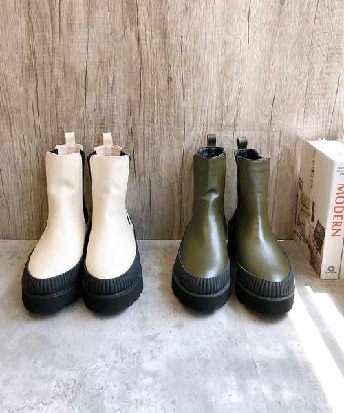 Noubel Voug Relax（ヌーベルヴォーグリラックス）の「トラックソールチェルシーブーツ（ブーツ・レディース・ブラック/カーキ/アイボリー・LL/3L/S/M/L）」の16枚目の写真