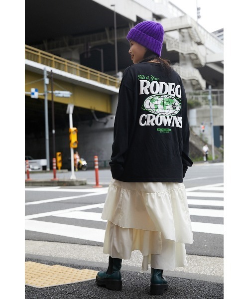RODEO CROWNS WIDE BOWL(ロデオクラウンズワイドボウル)の「WORLDクラウンロゴL/S Tシャツ WL(Tシャツ/カットソー・レディース・ホワイト/ブラック/ブルー・FREE)」の14枚目の写真