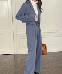 emi+（エミプラス）の「バックベルトショートテーラードジャケット＋パンツ セットアップ（セットアップ）」