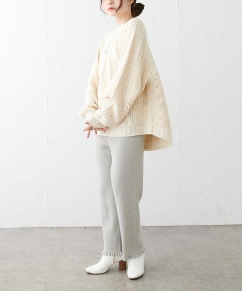 PUAL CE CIN(ピュアルセシン)の「アーチ編みニットプルオーバー(ニット/セーター・レディース・ブラック/アイボリー/グレイッシュベージュ・FREE)」の12枚目の写真