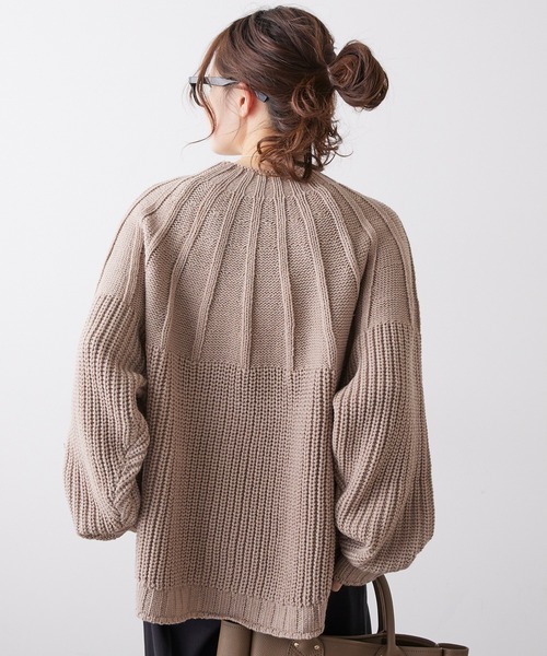 PUAL CE CIN(ピュアルセシン)の「アーチ編みニットプルオーバー(ニット/セーター・レディース・ブラック/アイボリー/グレイッシュベージュ・FREE)」の21枚目の写真