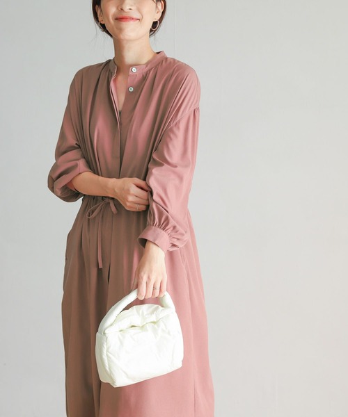 URBAN RESEARCH DOORS(アーバンリサーチドアーズ)の「ウエストマークギャザーワンピース(ワンピース・レディース・キャメル/パープル/ネイビー/ピンク・MEDIUM)」の7枚目の写真