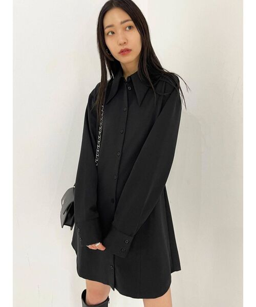 EMODA（エモダ）の「シェイプミニマルシャツワンピース（ワンピース・レディース・ネイビー/ホワイト/ブラック・FREE）」の14枚目の写真