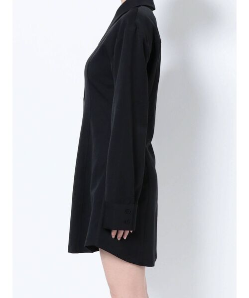 EMODA（エモダ）の「シェイプミニマルシャツワンピース（ワンピース・レディース・ネイビー/ホワイト/ブラック・FREE）」の18枚目の写真