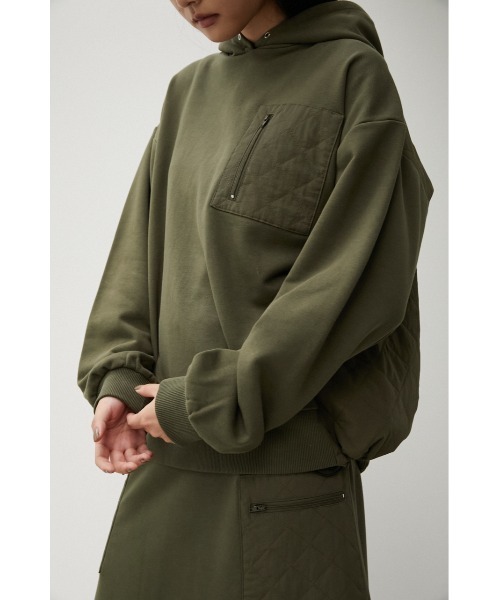 AZUL by moussy(アズールバイマウジー)の「QUILTED DETAIL HOODIE/キルティングディテールフーディ(パーカー・レディース・ブラック/カーキ/アイボリー・MEDIUM/SMALL)」の3枚目の写真