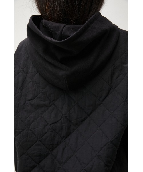 AZUL by moussy(アズールバイマウジー)の「QUILTED DETAIL HOODIE/キルティングディテールフーディ(パーカー・レディース・ブラック/カーキ/アイボリー・MEDIUM/SMALL)」の21枚目の写真