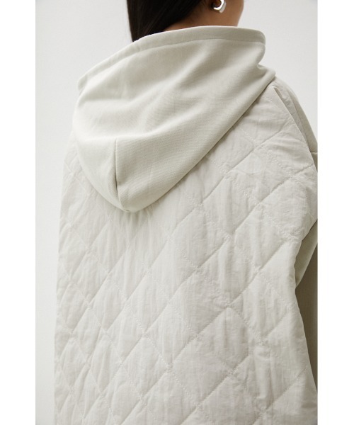 AZUL by moussy(アズールバイマウジー)の「QUILTED DETAIL HOODIE/キルティングディテールフーディ(パーカー・レディース・ブラック/カーキ/アイボリー・MEDIUM/SMALL)」の12枚目の写真