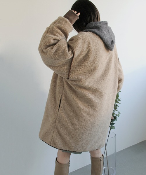 Crisp(クリスプ)の「リバーシブルミリタリーボアコート(その他アウター・レディース・ベージュ/ブラウン・FREE)」の11枚目の写真