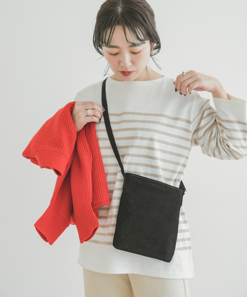 ITEMS URBANRESEARCH（アイテムズ アーバンリサーチ）の「PIG LEATHER ミニショルダーバッグ（ショルダーバッグ・メンズ・ベージュ/ブラック/グレー・-）」の14枚目の写真