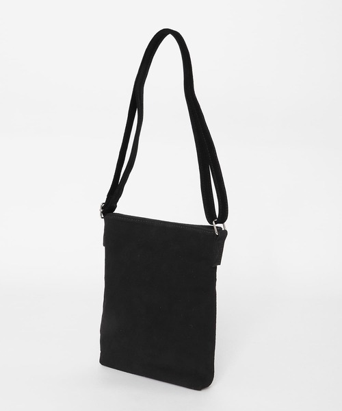 ITEMS URBANRESEARCH（アイテムズ アーバンリサーチ）の「PIG LEATHER ミニショルダーバッグ（ショルダーバッグ・メンズ・ベージュ/ブラック/グレー・-）」の18枚目の写真