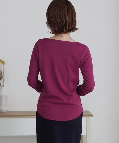 ElegChic(エレグシック)の「Vネック指空きTシャツ 長袖(Tシャツ/カットソー・レディース・グレイッシュベージュ/パープル/ネイビー/ライトグレー/カーキ/オフホワイト/チャコールグレー/杢グレー/ブラック・XL/3L/L/M/4L)」の20枚目の写真