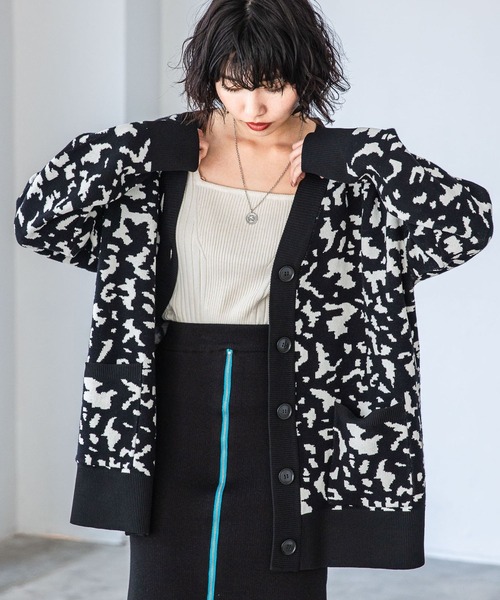 PAGEBOY(ページボーイ)の「WジャガードアソートVカーディガン(カーディガン/ボレロ・レディース・ブラック/ブラック系その他/ブルー系その他/オフホワイト・FREE)」の5枚目の写真