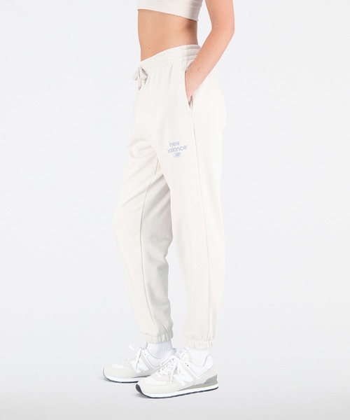 NEW BALANCE（ニューバランス）の「NB Essentials グラフィックスウェットパンツ（スウェットパンツ・レディース・アイボリー/ブラック・LARGE/MEDIUM/SMALL/X-LARGE）」の3枚目の写真