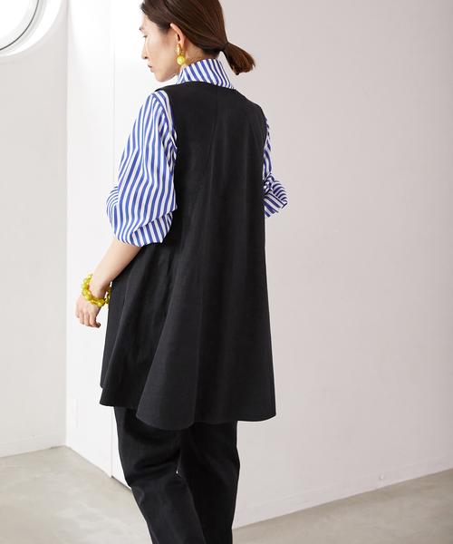 VERMEIL par iena（ヴェルメイユパーイエナ）の「キュプラコットンリネンフレアジレ（ベスト・レディース・ブラック/ベージュ・FREE）」の4枚目の写真