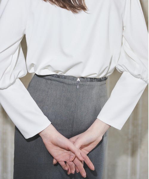 MIRO AMURETTE（ミロアミュレット）の「grise pencil skirt/ペンシルスカート（スカート・レディース・グレー・SMALL/MEDIUM）」の3枚目の写真