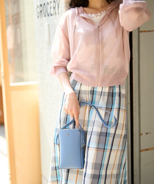 SHOO・LA・RUE（シューラルー）の「◆前後ポケットミニショルダーバッグ（ショルダーバッグ・レディース・ブラック/サンドベージュ/アイボリー/ブルー・00）」の5枚目の写真