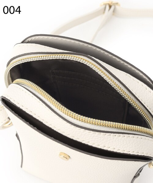 SHOO・LA・RUE（シューラルー）の「◆前後ポケットミニショルダーバッグ（ショルダーバッグ・レディース・ブラック/サンドベージュ/アイボリー/ブルー・00）」の17枚目の写真