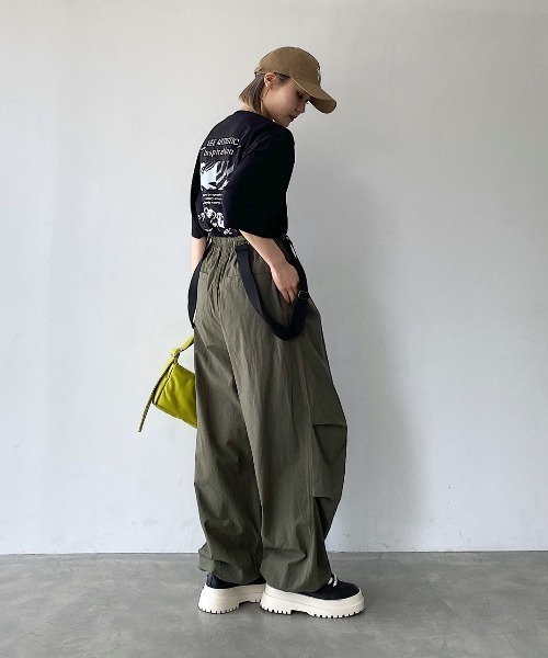 PAGEBOY（ページボーイ）の「モノクロアートT（Tシャツ/カットソー・レディース・チョコ/オフホワイト/ブラック・FREE）」の5枚目の写真