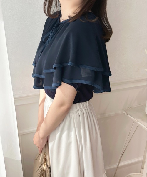 apres jour(アプレジュール)の「ケープ襟+トップスSET 【ZOZOTOWN限定アイテム】(Tシャツ/カットソー・レディース・オフホワイト/ネイビー/ピンクベージュ・フリー/X-LARGE)」の17枚目の写真