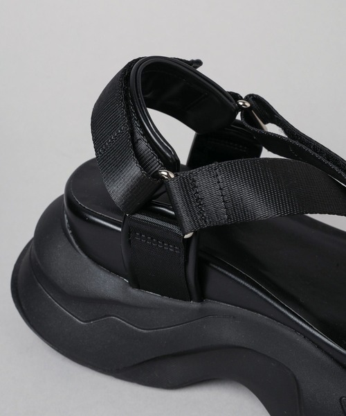 HARE（ハレ）の「スニーカーソールサンダル(HARE)（サンダル・レディース・ホワイト/ブラック・MEDIUM/LARGE）」の21枚目の写真