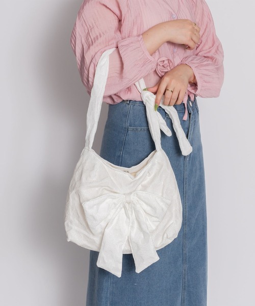 SVEC(シュベック)の「ビックリボン ショルダー ノットバッグ(ショルダーバッグ・レディース・ブラック/ホワイト/チェック・FREE)」の17枚目の写真