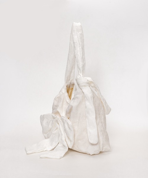 SVEC(シュベック)の「ビックリボン ショルダー ノットバッグ(ショルダーバッグ・レディース・ブラック/ホワイト/チェック・FREE)」の21枚目の写真