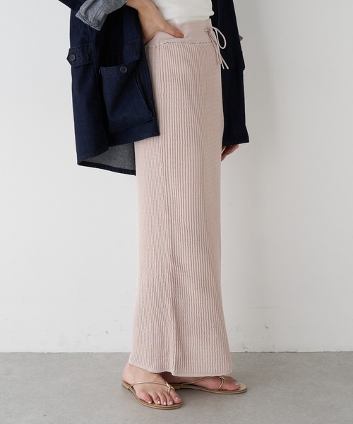 SHENERY（シーナリー）の「ワッフル編みタイトニットスカート（スカート・レディース・ブラック/ホワイト系その他/ブルー・FREE）」の8枚目の写真