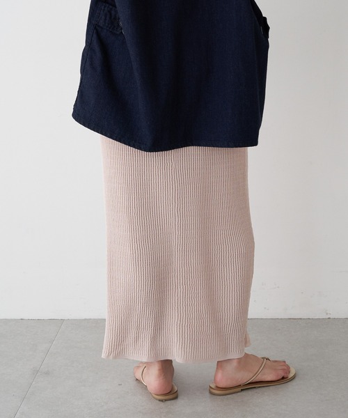 SHENERY（シーナリー）の「ワッフル編みタイトニットスカート（スカート・レディース・ブラック/ホワイト系その他/ブルー・FREE）」の9枚目の写真