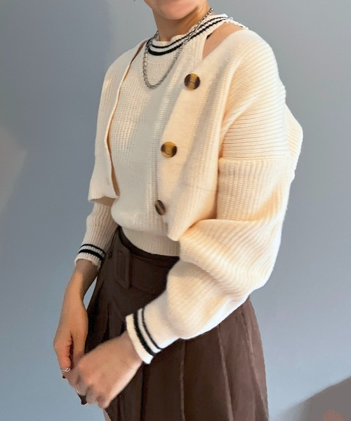 Jewelobe(ジュエローブ)の「ショートカーデ×アメスリタンク ダブルラインアンサンブル(アンサンブル・レディース・アイボリー/カーキ/ブラック/パープル・FREE)」の14枚目の写真