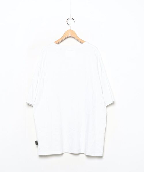 WHO'S WHO gallery（フーズフーギャラリー）の「半袖Tシャツ（Tシャツ/カットソー・メンズ・グリーン・FREE）」の2枚目の写真