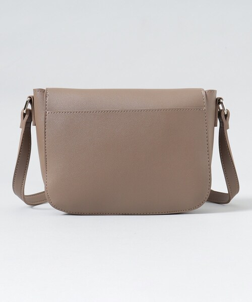 THE SHOP TK (ザ ショップ ティーケー )の「◆【ユニセックスでおすすめ!】フェイクレザーサッチェルバッグ/フラップショルダーバッグ(ショルダーバッグ・メンズ・ブラウン系その他/ブラック・00)」の5枚目の写真