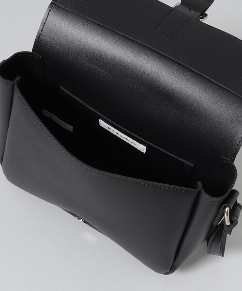 THE SHOP TK (ザ ショップ ティーケー )の「◆【ユニセックスでおすすめ!】フェイクレザーサッチェルバッグ/フラップショルダーバッグ(ショルダーバッグ・メンズ・ブラウン系その他/ブラック・00)」の7枚目の写真