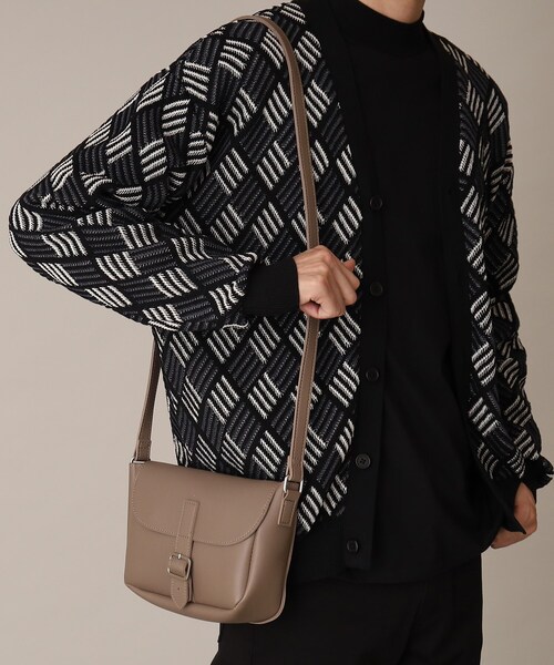 THE SHOP TK (ザ ショップ ティーケー )の「◆【ユニセックスでおすすめ!】フェイクレザーサッチェルバッグ/フラップショルダーバッグ(ショルダーバッグ・メンズ・ブラウン系その他/ブラック・00)」の14枚目の写真