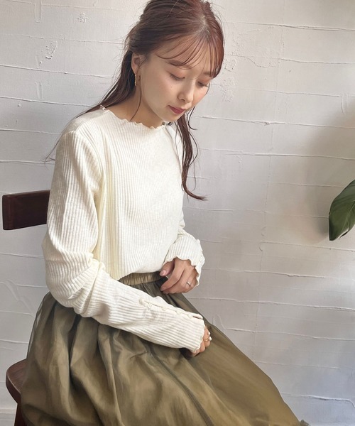 LOWRYS FARM（ローリーズファーム）の「ソデボタンメロークルーＬＳ  970296（Tシャツ/カットソー・レディース・ブラウン/ブラック/アイボリー・FREE）」の5枚目の写真