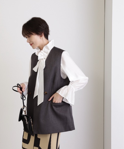 N.（N. Natural Beauty Basic）（エヌエヌナチュラルビューティーベーシック）の「◆ノーカラージレ（ベスト・レディース・グレー/ブラウン・MEDIUM）」の4枚目の写真
