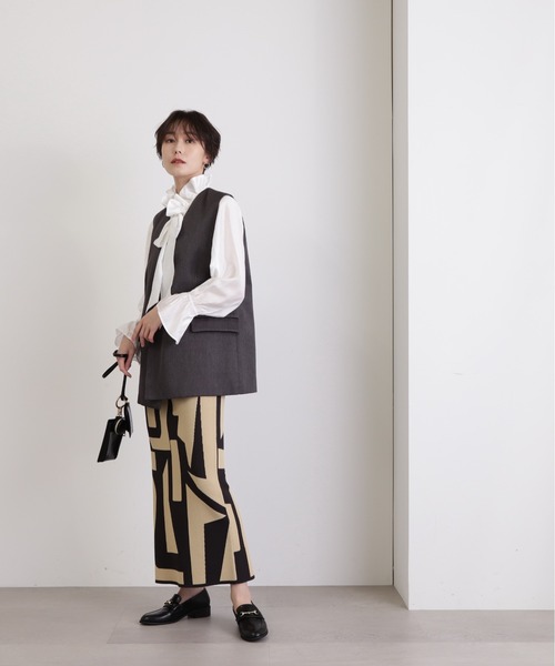 N.（N. Natural Beauty Basic）（エヌエヌナチュラルビューティーベーシック）の「◆ノーカラージレ（ベスト・レディース・グレー/ブラウン・MEDIUM）」の8枚目の写真